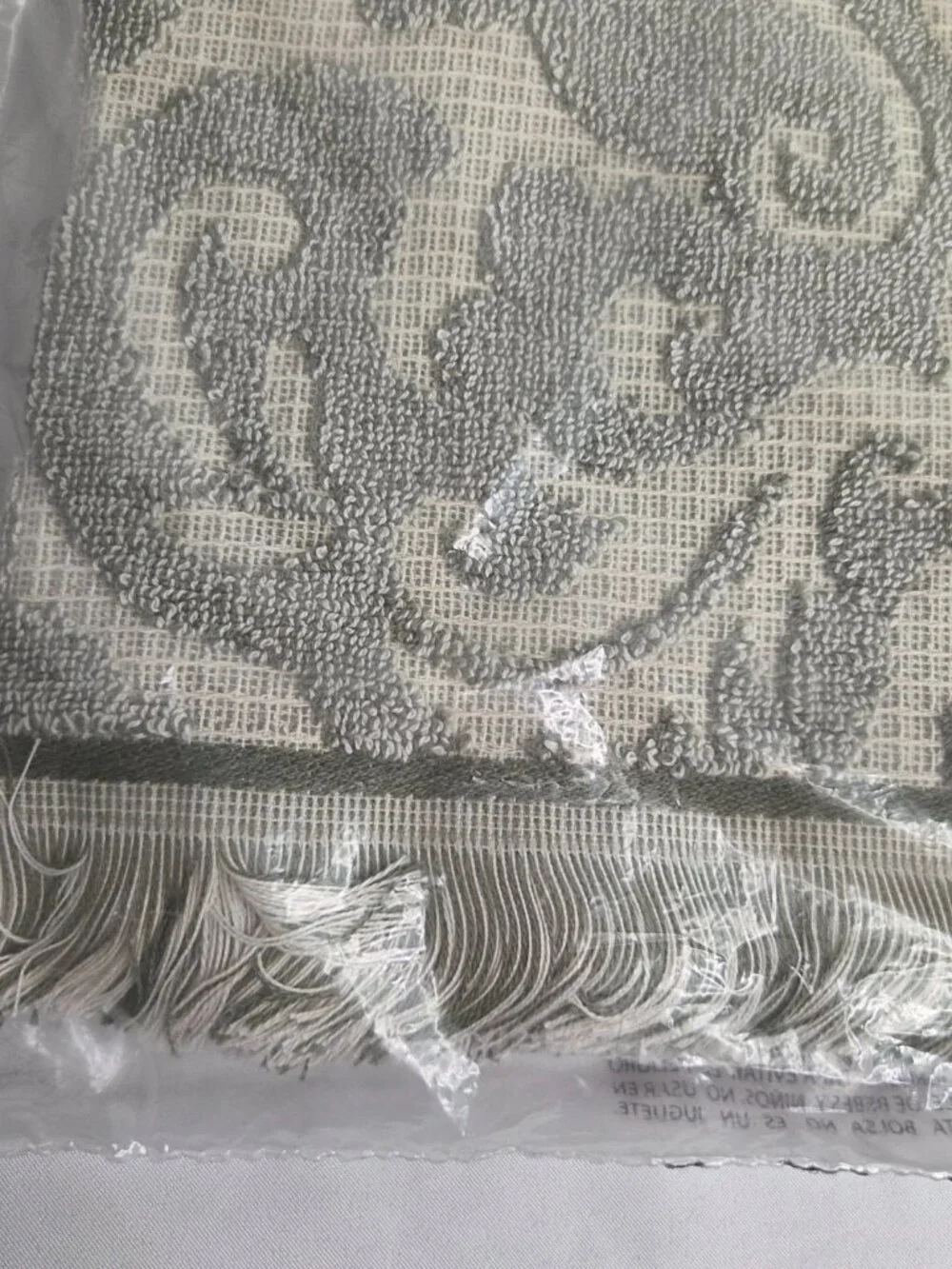 Set of 2 POTTERY BARN Delphine Sculpted Bath Towel, Loden NEW IN PACKAGE - READ